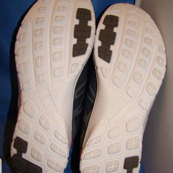 Women's Reebok Running Shoes Size-9 - Picture 5 of 6